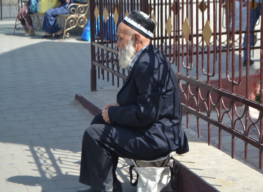 tadzhikskie-vlasti-oprovergayut-sluhi-o-tom-chto-pensioneram-bez-id-kart-ne-vyplachivayut-pensii_1