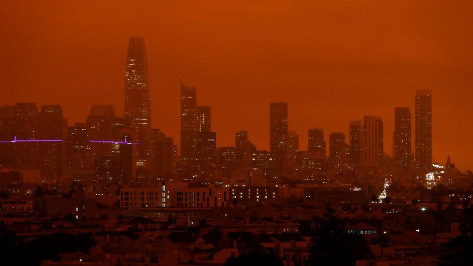 _114311766_hi063249742