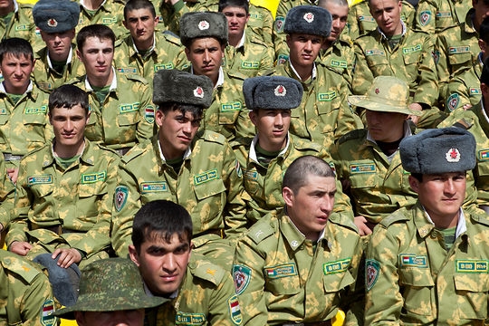 TajikistanSoldiers_0