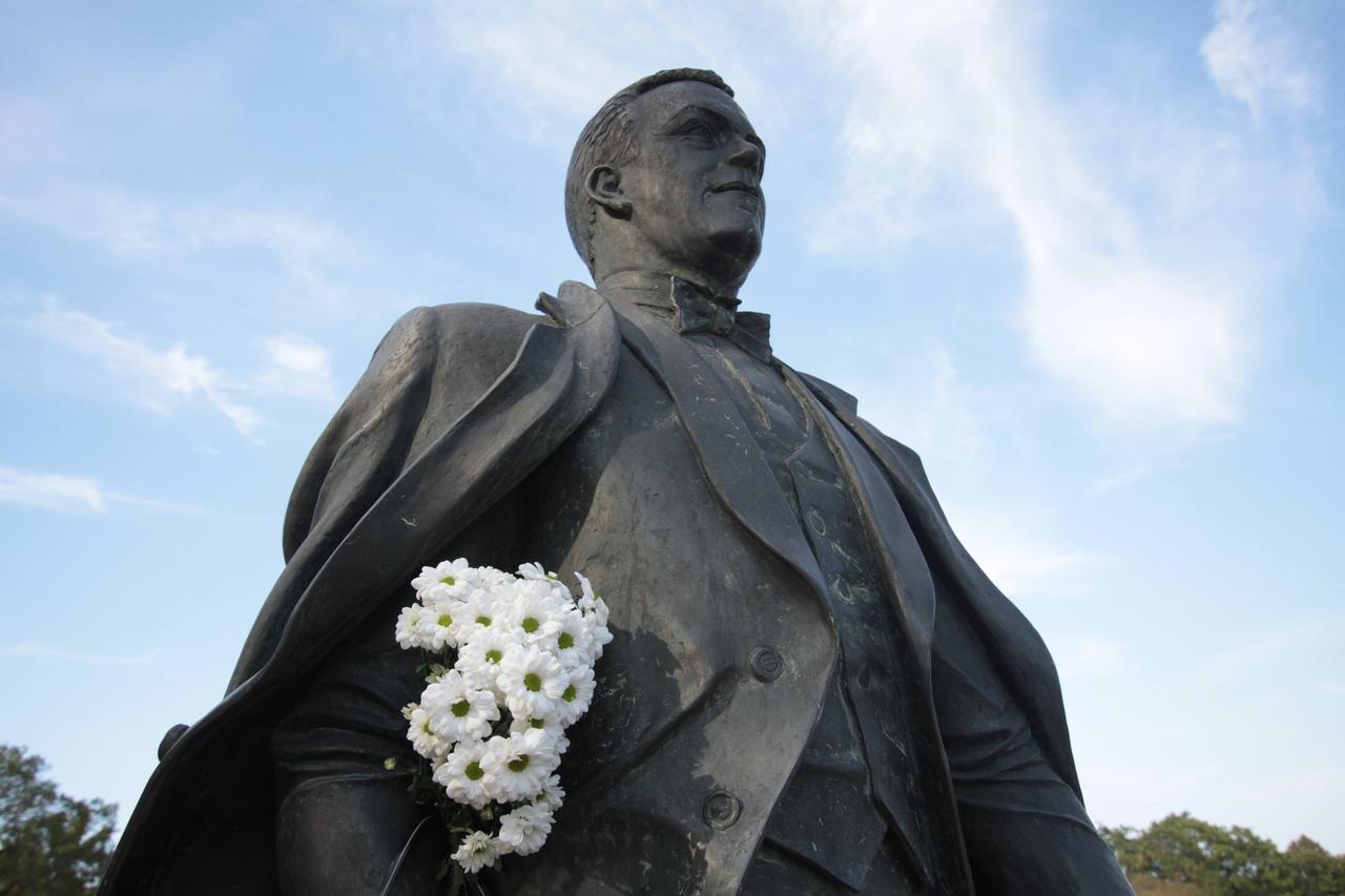 52fe45b864077a662f7d90f37be8394f270ce4dd