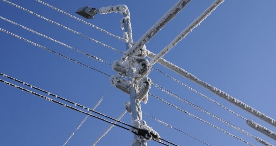 v-respublike-ozhidaetsya-nalipanie-mokrogo-snega-na-provodah_1585041739444482105__2000x2000