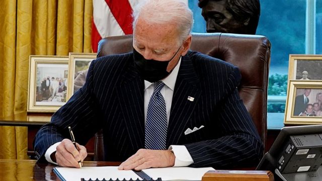 _116666029_trans_biden_reu