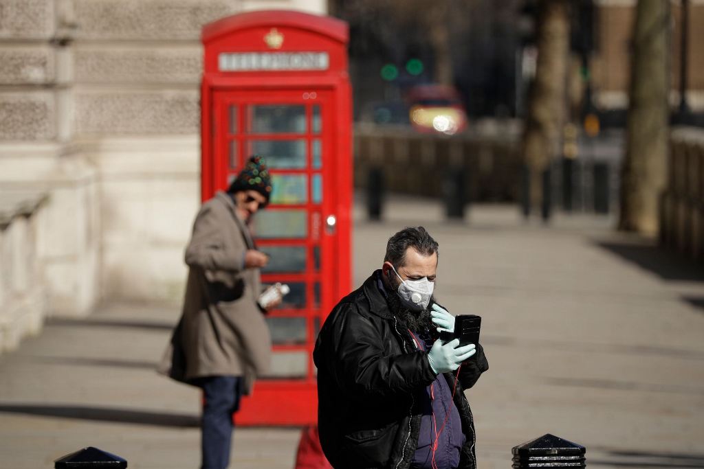 74b81ebe3d9dfe21585568744