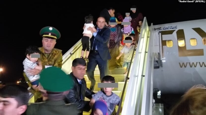 847F380D-B6A6-4657-B038-36EB7E9D3728_w1597_n_r1_st