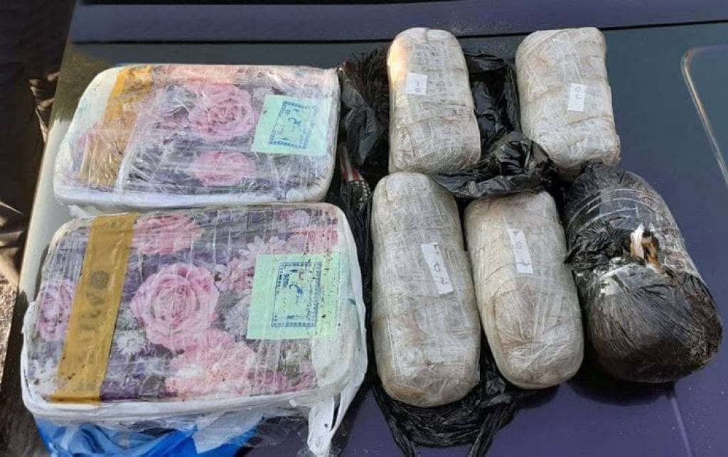 7LqLRvb6JLrrBFtoxc6vxTBEWBNLr5mu_front