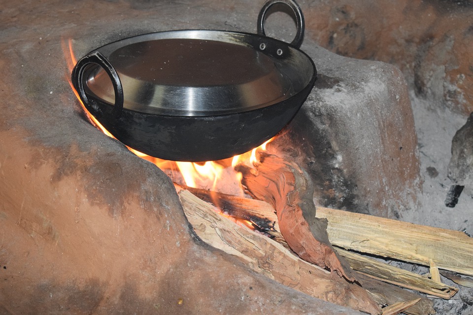 cooking-on-a-fire-5175531_960_720