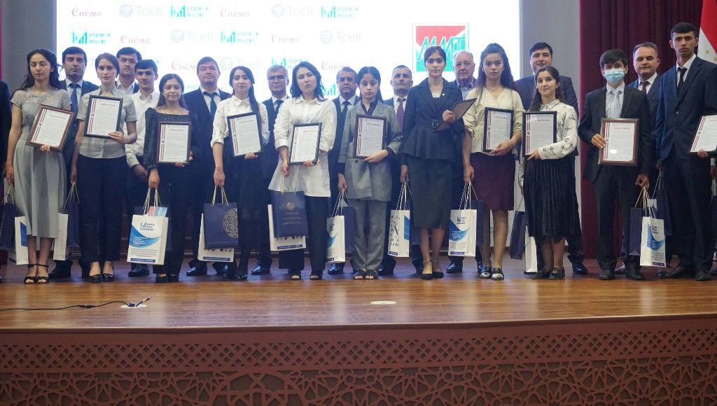 195521653_327782545603814_9063991168566795017_n