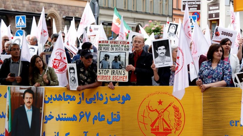 _119877116_hi069306439