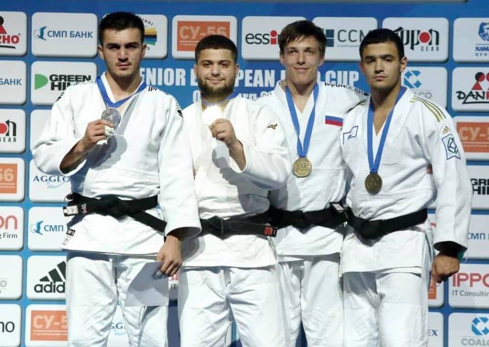 230501662_196530475857334_375757908768662600_n