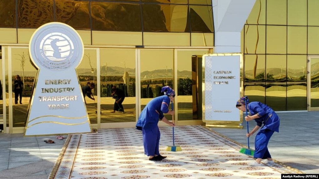 EF1BFC84-25B2-4F03-8976-A5DB8E70045D_cx0_cy57_cw0_w1023_r1_s