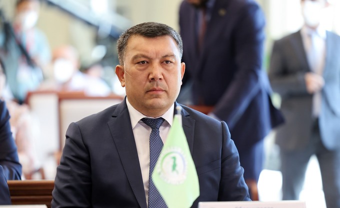 KzH42A16280625851229_b