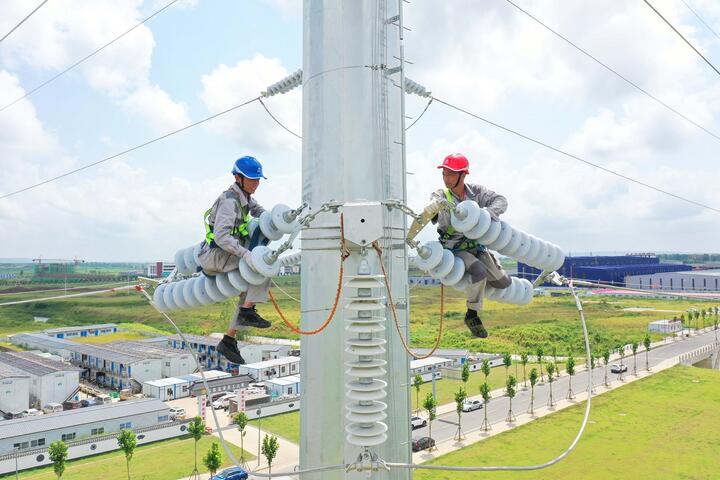 2021-09-15t120000z_150253395_mt1imgcn000ph2pgc_rtrmadp_3_china-chinese-electricity-grid-mingguang-anhui