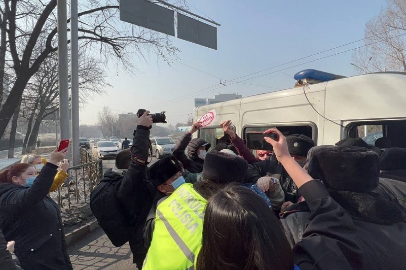 eb83056b-5d91-4e30-9613-0020b5ea5b72