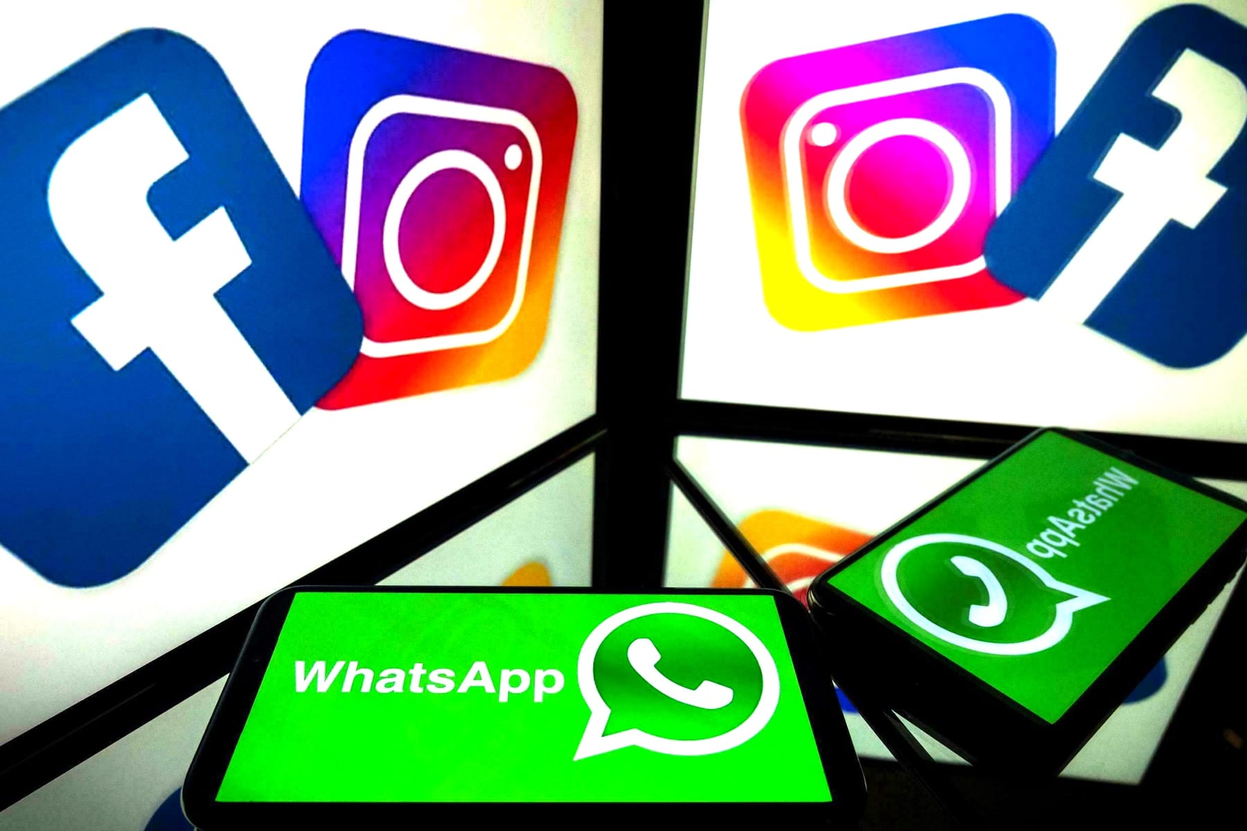 WhatsApp-Instagram-i-Facebook-zablokirovali-v-Rossii-2