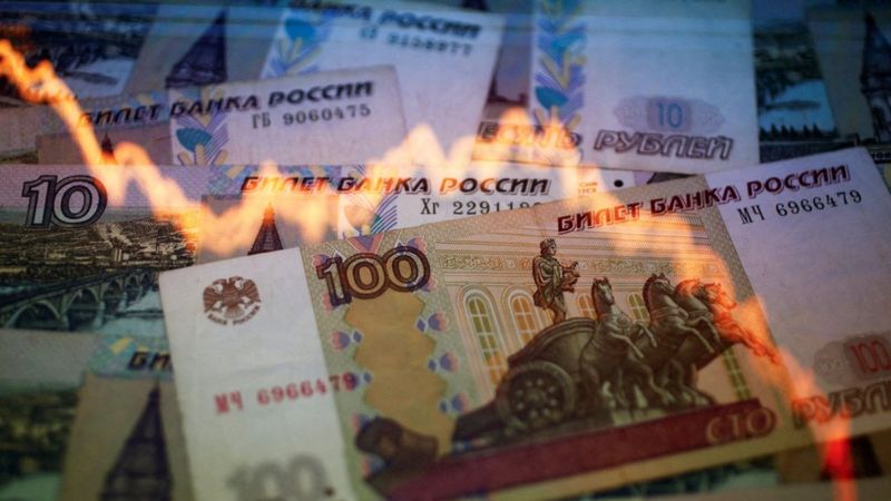 _124080418_roublesreu