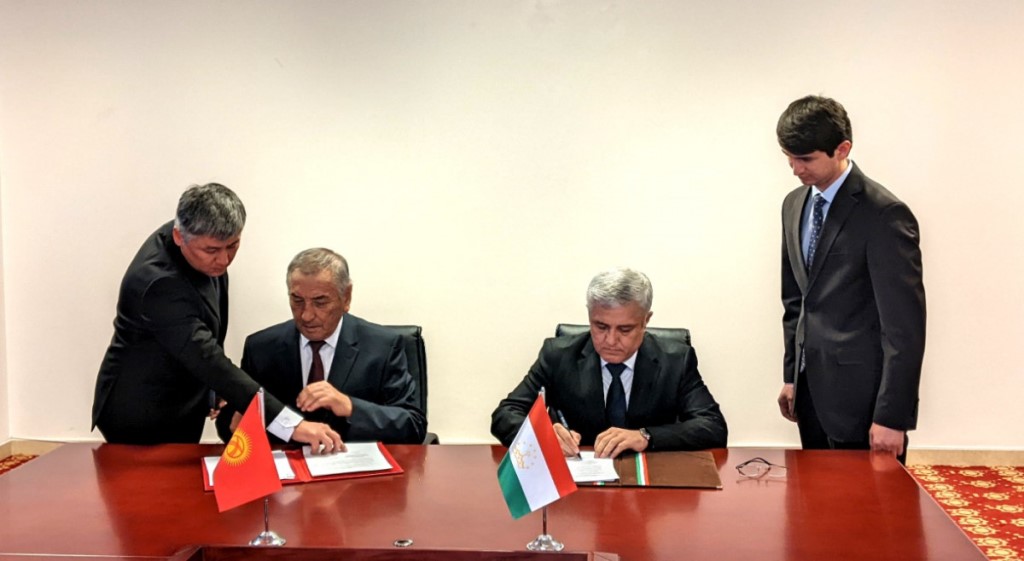 PXL-20220409-120735761-2