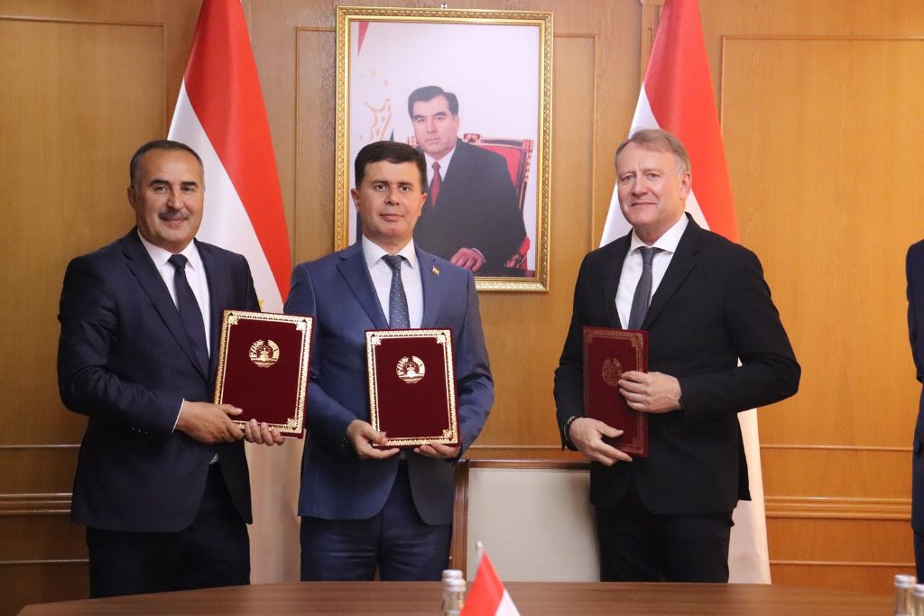 photo_2022-05-25_17-37-25