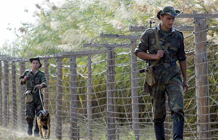 1621841333_tadzhiksko-uzbekskaja-granica-sputnik