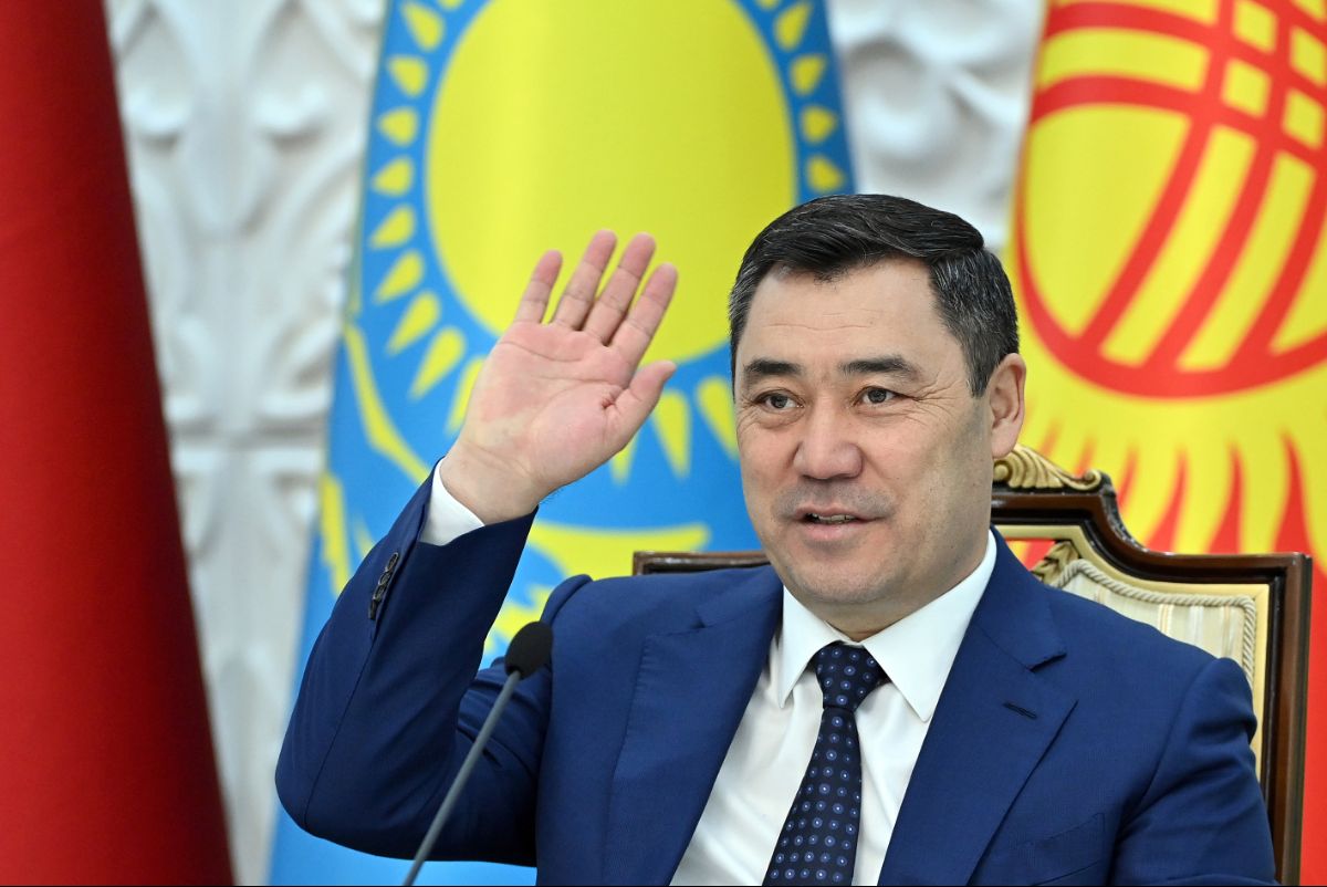 18b0792a-6e22-3c60-b770-9a29abe79117