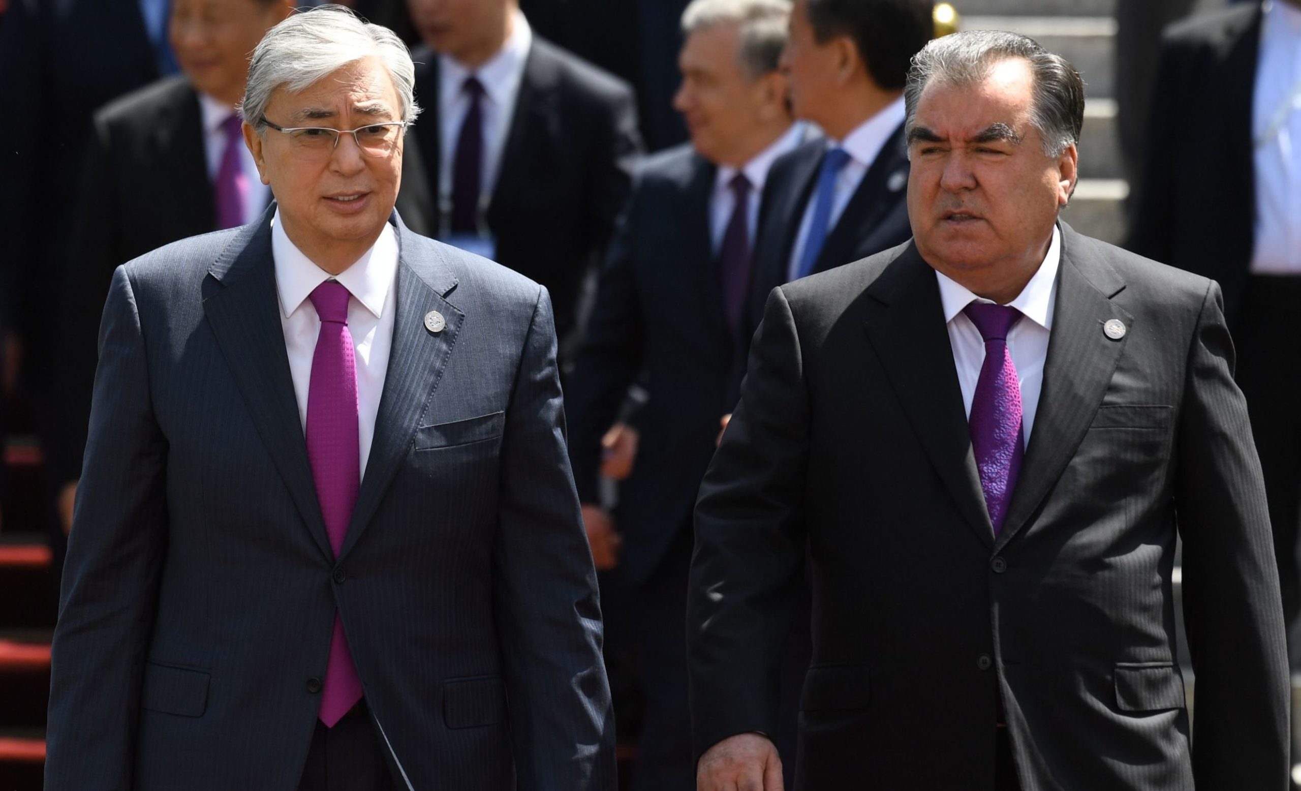 1577196194_rahmon-i-tokaev-po-telefonu-obsudili-vazhnye-aspekty-sotrudnichestva