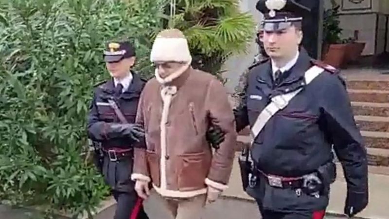 _128312109_80aab337-e5aa-46f8-a7b6-2b974371d0c0