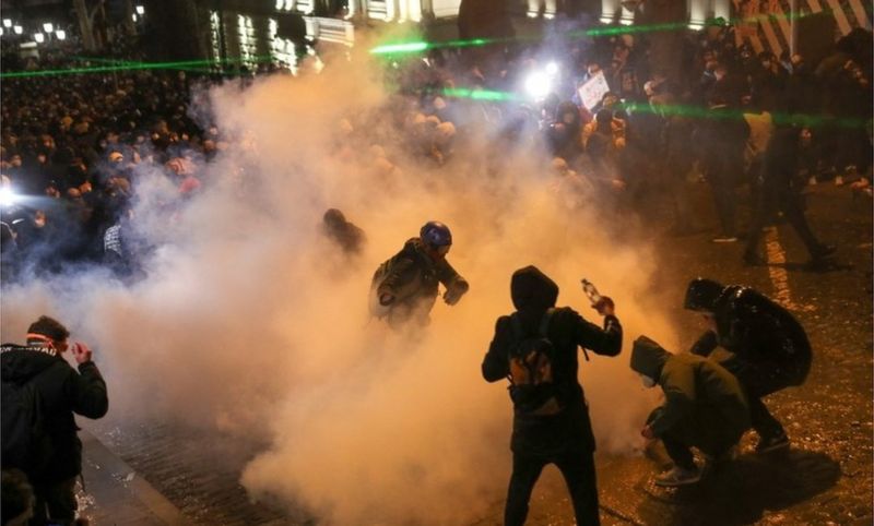 _128930027_mediaitem128930026