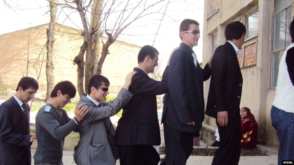 DB3997DC-9A63-4FF1-A579-B657084E3F0F_w1023_r1_s