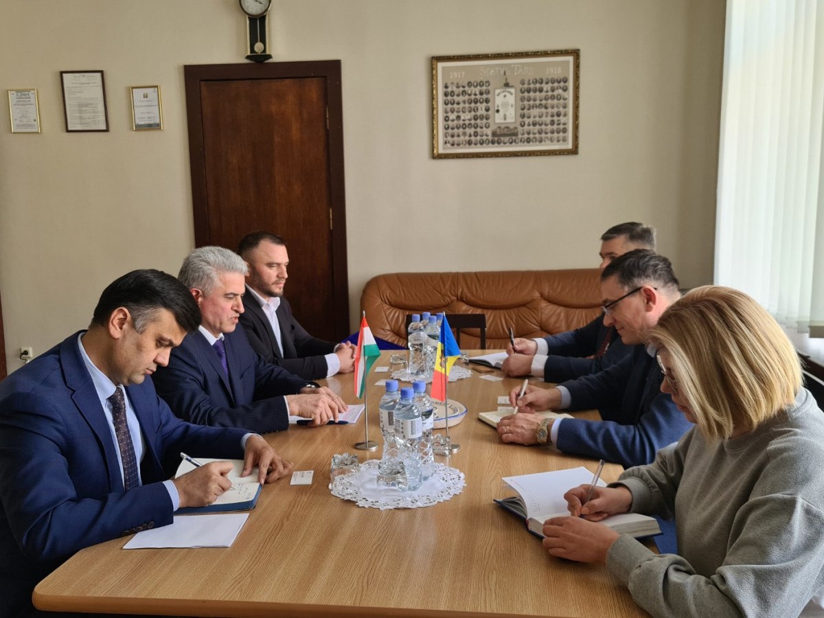 photo_2023-04-14_15-21-54