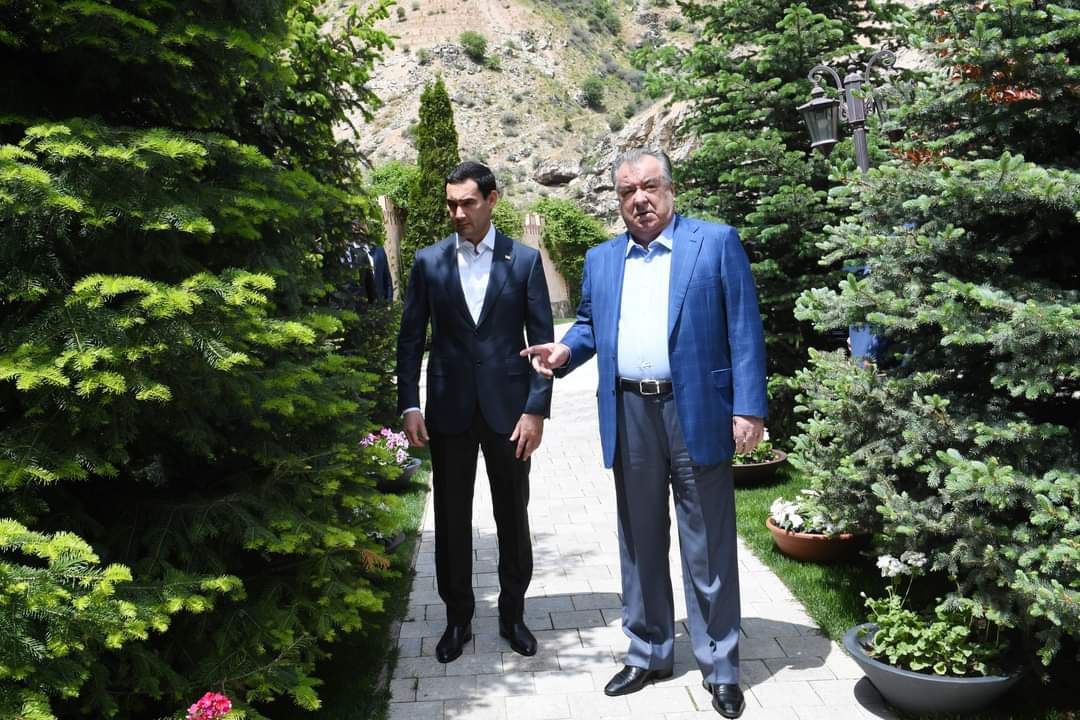 photo_2023-05-12_07-36-56