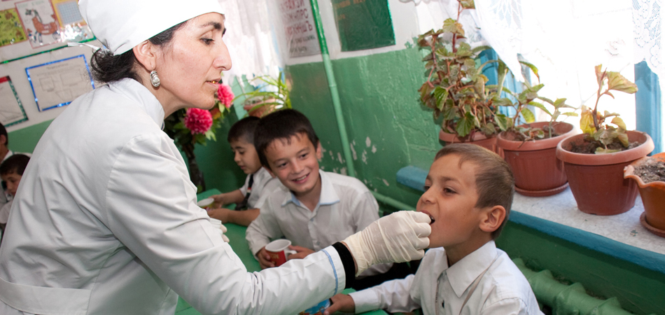 Tajikistan_Deworming_KiijaMantyMiller-950x450px
