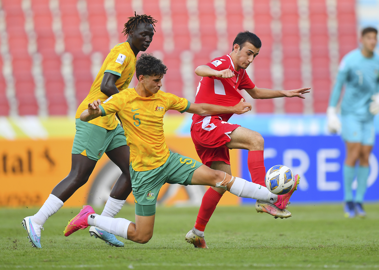 afc-u17-md3-tajikistan-australia