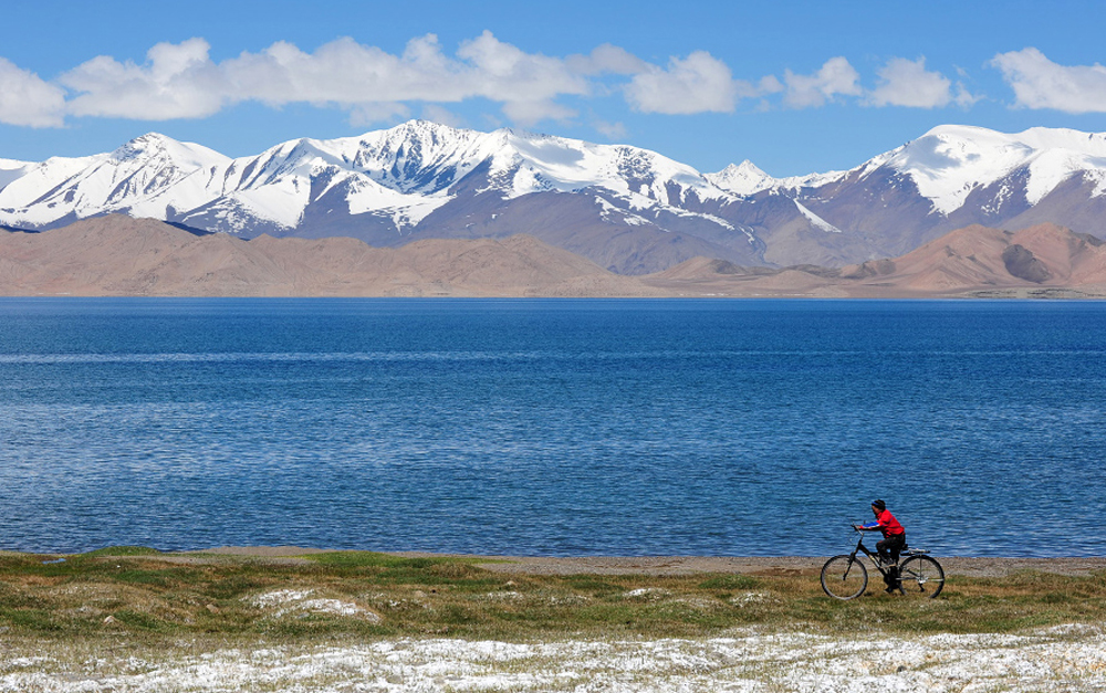 gori-priroda-tajikistan-pamir-murgab