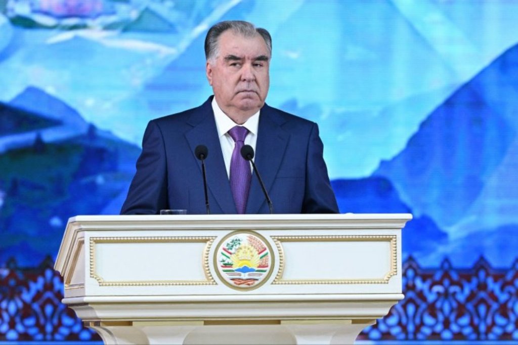 Peshvoi-millat-Emomali-Rahmon-dar-mulokot-bo-ahli-ilm-5