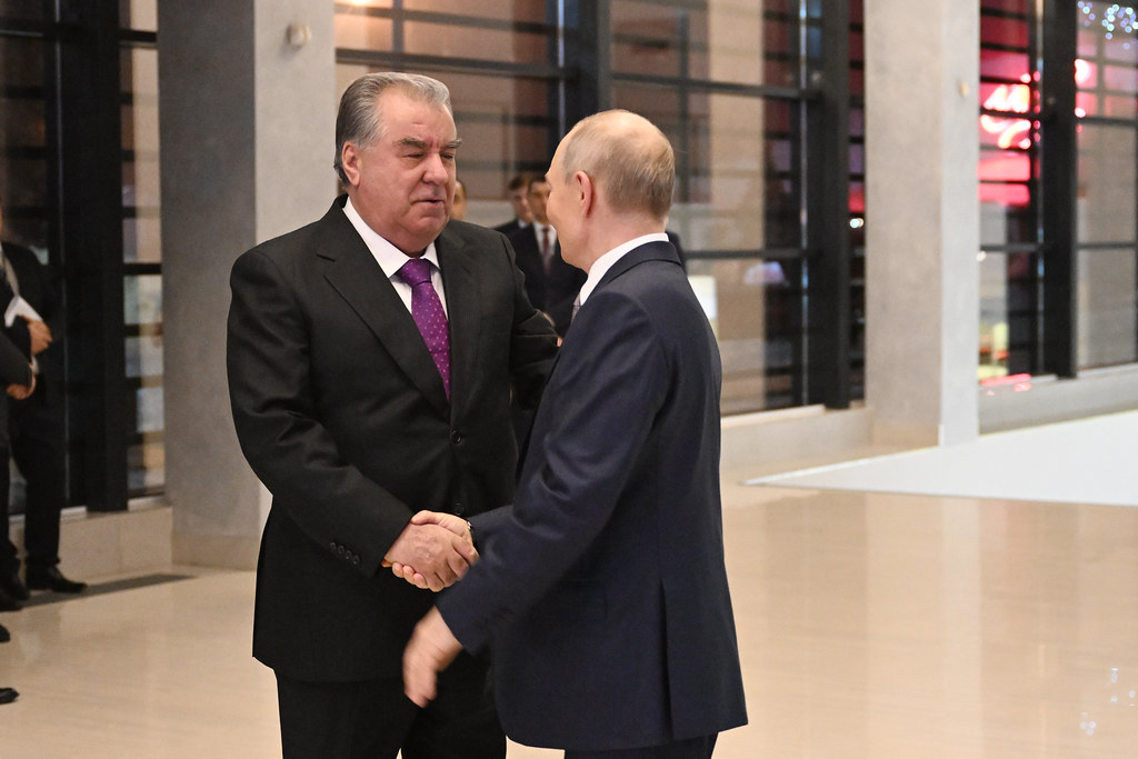 54224706391_cea2720404_b