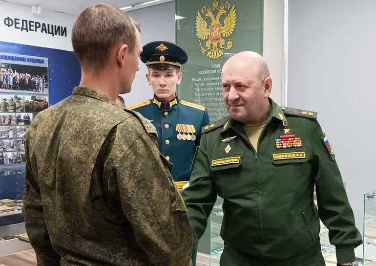 KMO_111307_49325_1_t222_092544