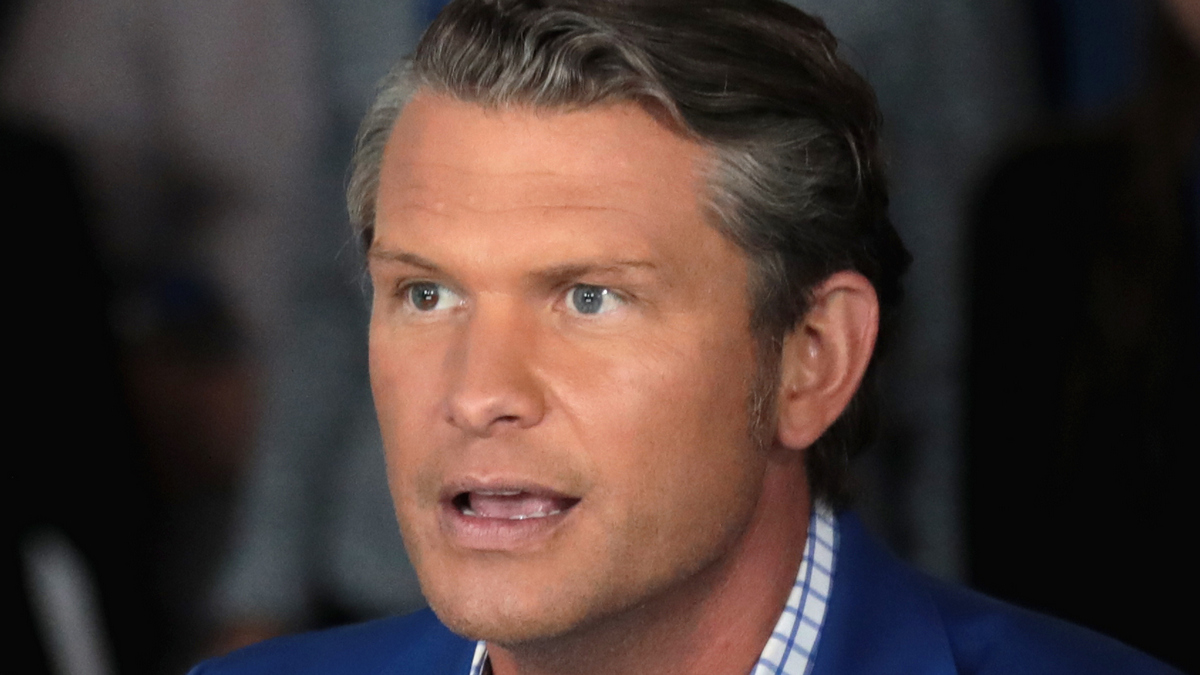Pete_Hegseth_51329766174_cropped
