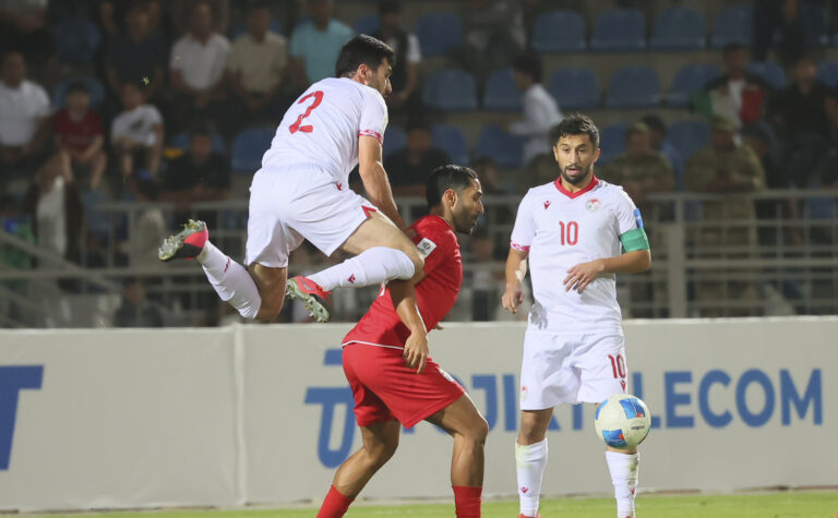What kind of coach does the Tajik national team need?