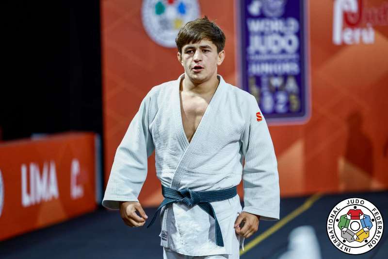 _SM_6147-1759802123-1759802123