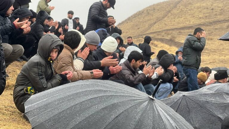 Кобилджона Алиева, убитого в подмосковной школе, похоронили в Шахринаве