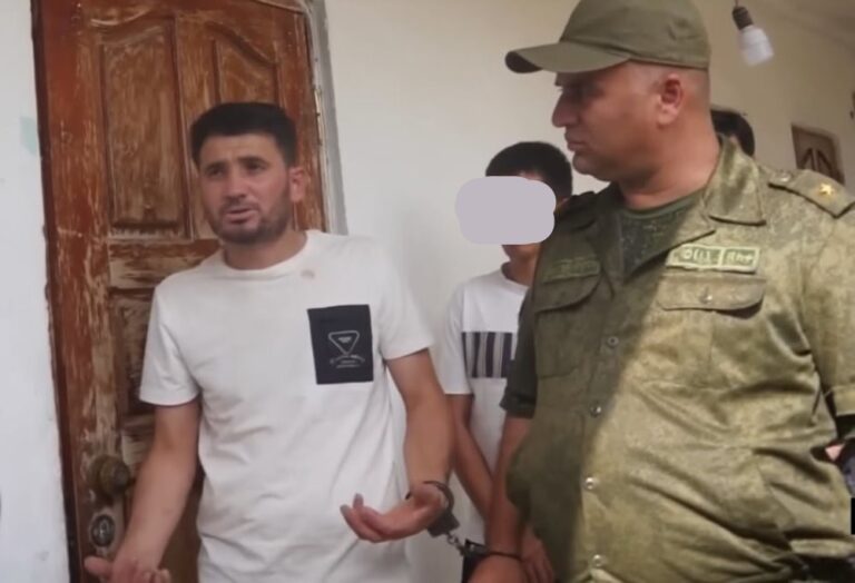 Обвиняемый в убийстве матери и её троих детей в районе Рудаки приговорён к пожизненному заключению