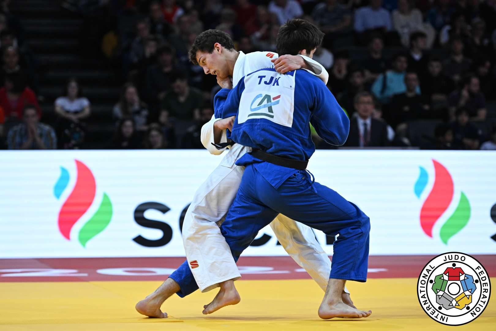 Сомон Махмадбеков - в синем (2)