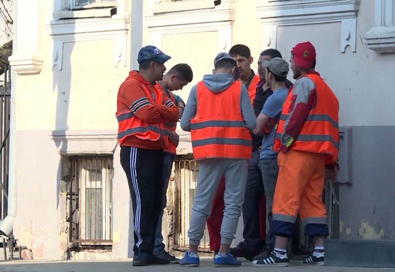 Таджикские мигранты