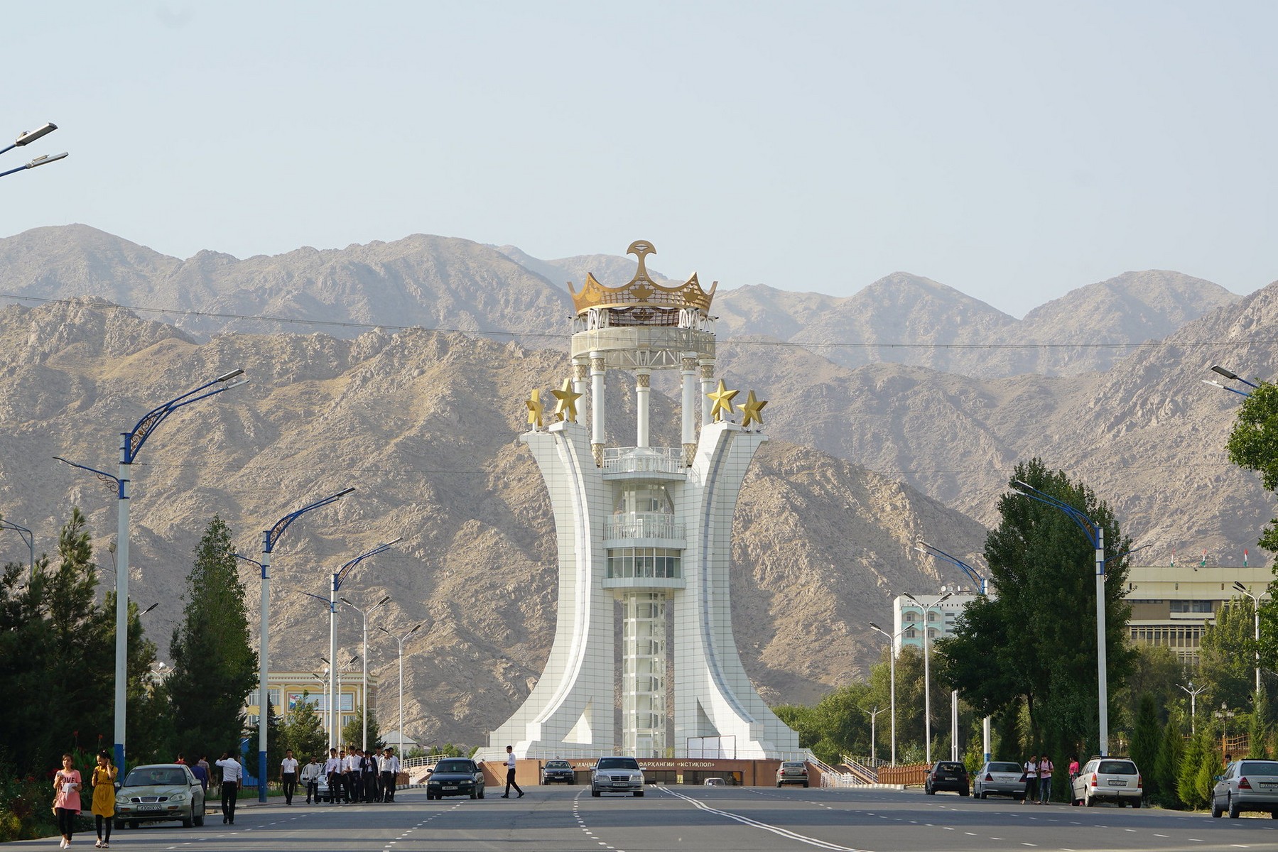 Главная Стелла в Худжанде