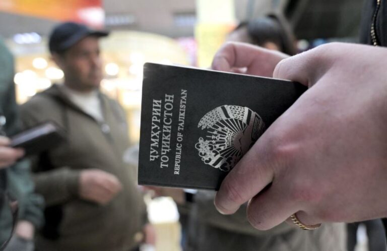 Дар Русия ҳуҷҷатҳоятонро гум кардед? Роҳнамо ба муҳоҷирони тоҷик