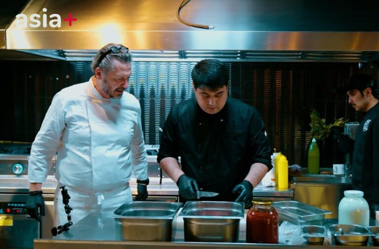 В Душанбе приехал шеф-повар из Италии. Он показал, как приготовить пасту правильно