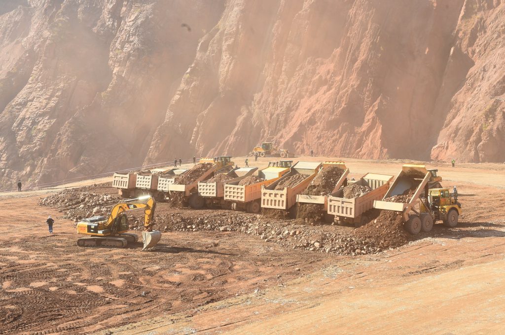 Стройплощадка Рогуна (4)