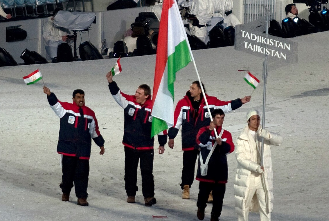 Таджикистан_на_церемонии_открытия_Олимпийских_игр_2010 Таджикистан_на_церемонии_открытия_Олимпийских_игр_2010