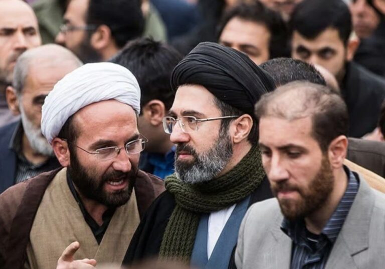 Низоме, ки Амрикову Исроил аз он ҳарос доранд. Эрон аз сӯйи кӣ ва чӣ гуна идора мешавад?