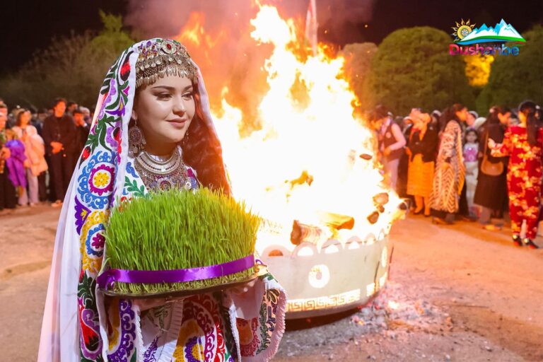 “Ҷанг”-и империяҳо бо Наврӯз. Барои чӣ ҳама ноком шуданд?