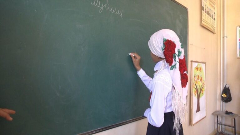 Ҷазои ду нафар барои аз таҳсил дур кардани фарзандонашон